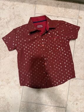 Consequence Boys Button Front Shirt Size 4 Small Little Boy Burgundy Print